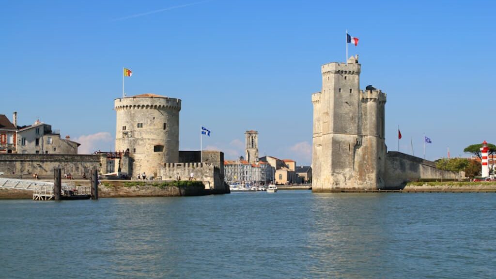 Lieux à visiter La Rochelle : les tours