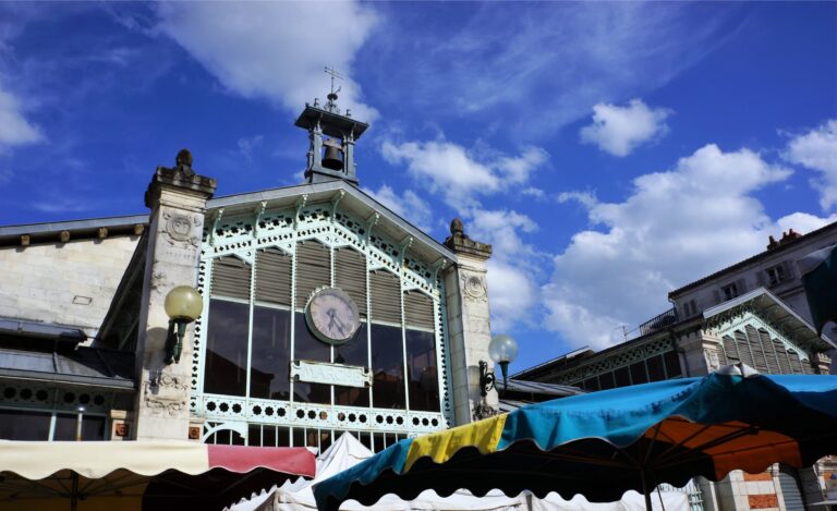Visiter La Rochelle en 2 jours : le marché des halles