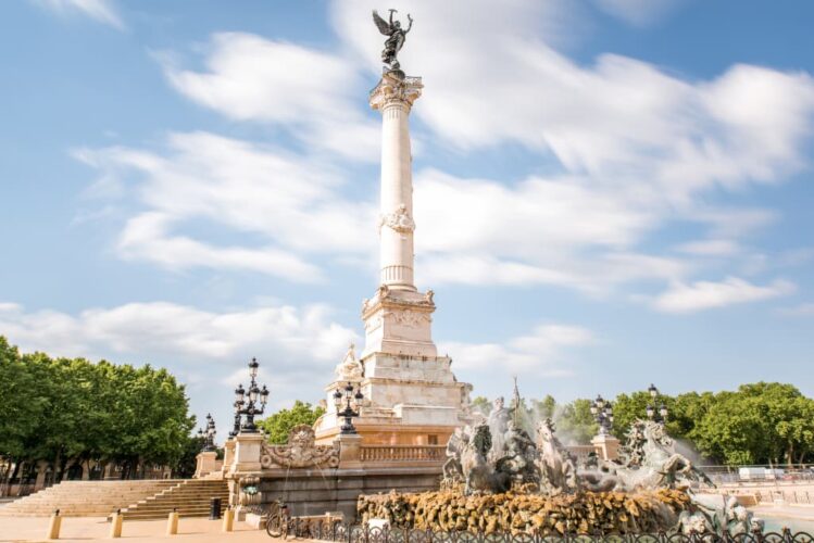 Visiter Bordeaux à pied : Place des Quinconces