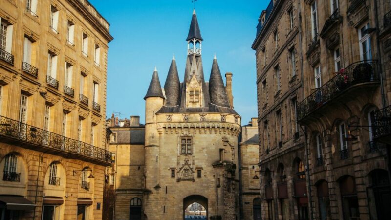 Visiter Bordeaux à pied : Porte Cailhau